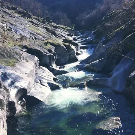 カントリーハウス Portales Valle Del Jerte *