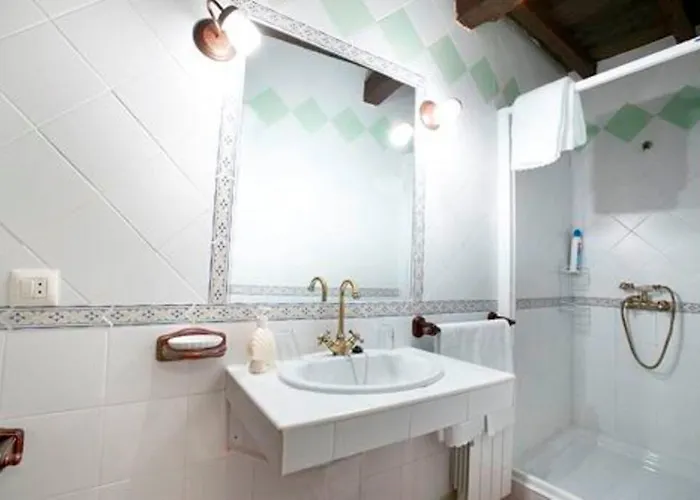 Portales Valle Del Jerte カントリーハウス